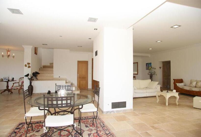 پانسیون La Ghisonaise Maison D Hôtes