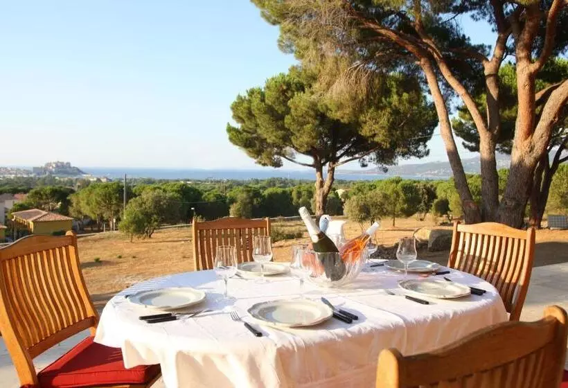 پانسیون La Ghisonaise Maison D Hôtes