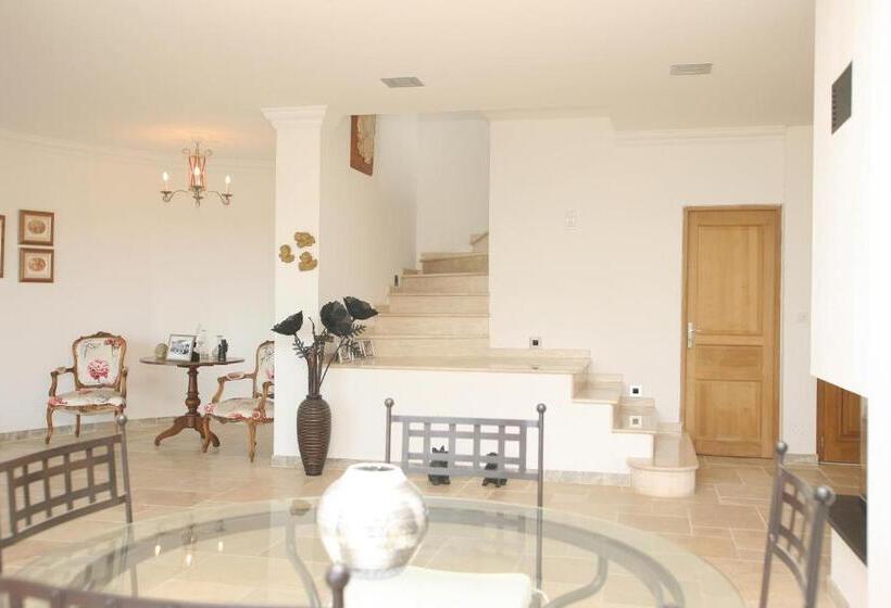 پانسیون La Ghisonaise Maison D Hôtes