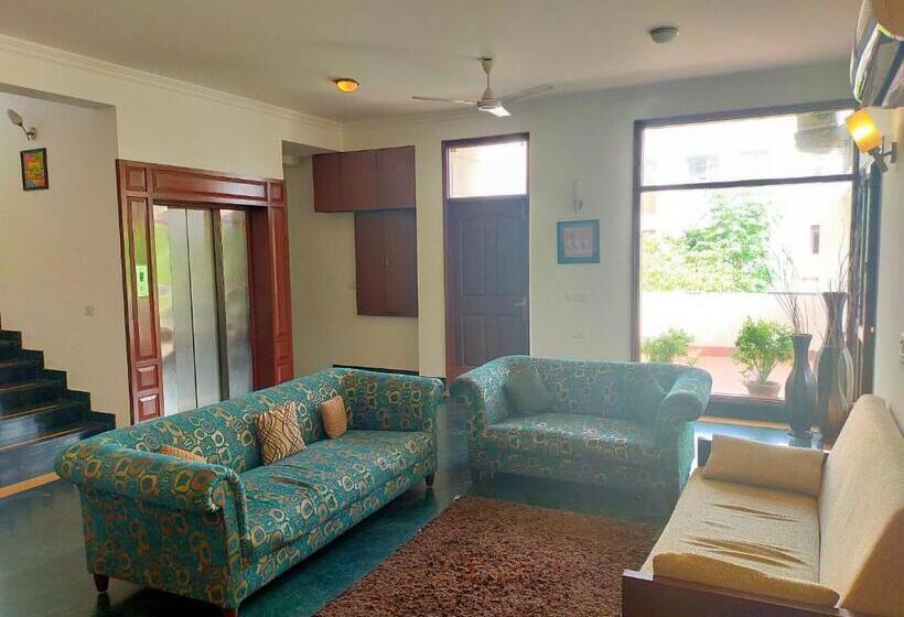 בית מלון כפרי Amisa Golf Course Road Mg Road