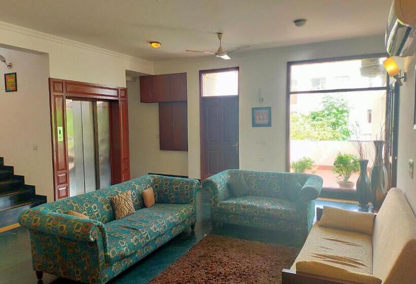 בית מלון כפרי Amisa Golf Course Road Mg Road