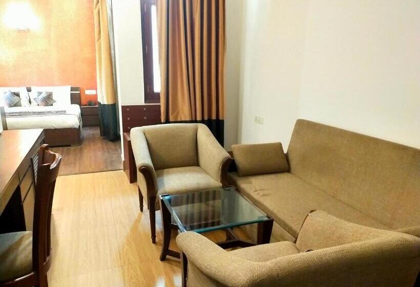 בית מלון כפרי Amisa Golf Course Road Mg Road