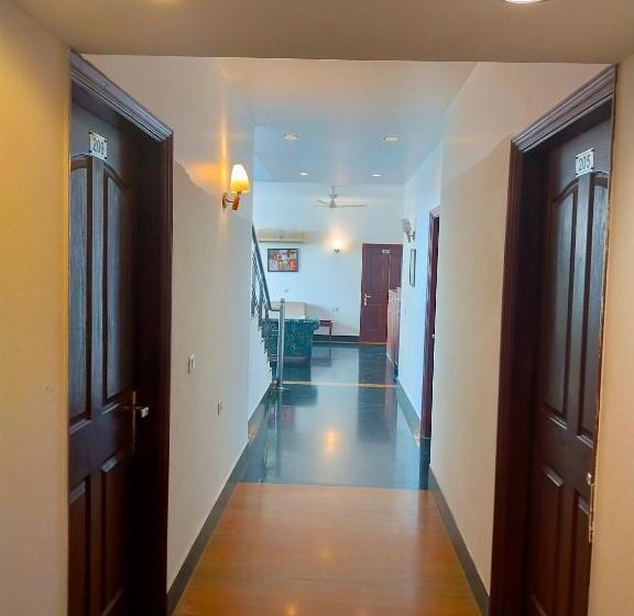 בית מלון כפרי Amisa Golf Course Road Mg Road