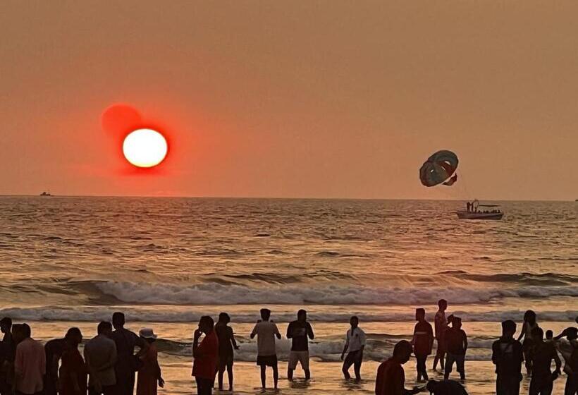 בית מלון כפרי Baga Beach Myron