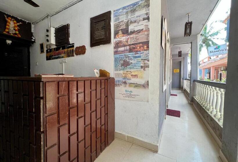 בית מלון כפרי Baga Beach Myron