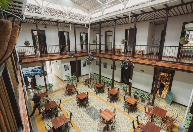 ホテル Boutique La Leyenda 1860