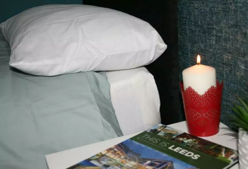White Rose Hotel And Restaurant