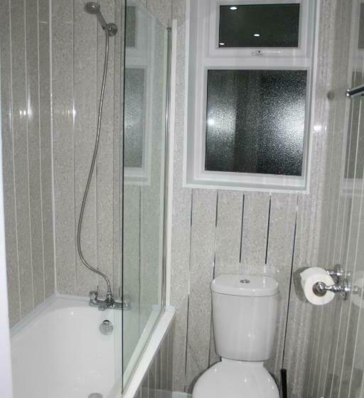 White Rose Hotel And Restaurant