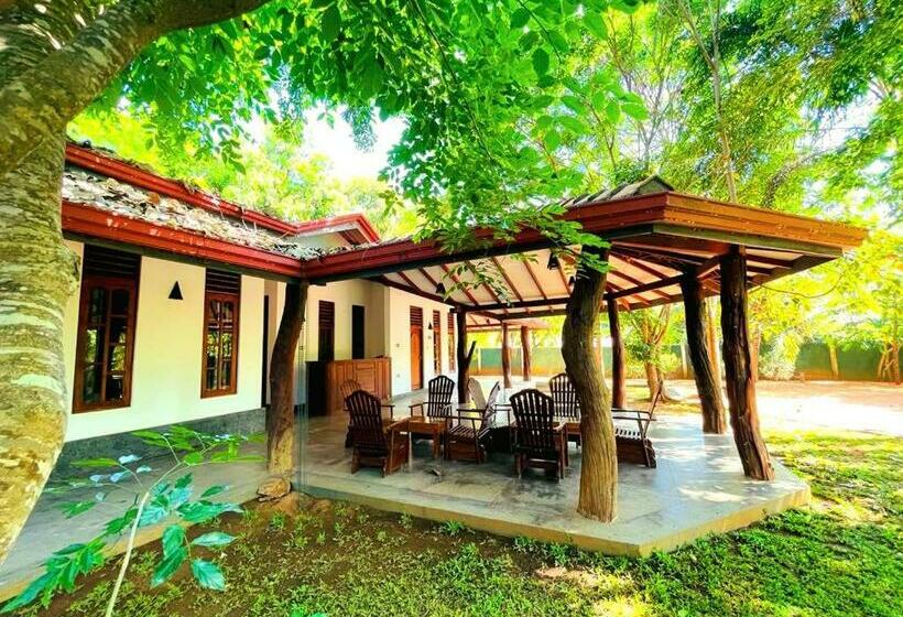 בית מלון כפרי Kingfisher Resort & Retreat Sigiriya