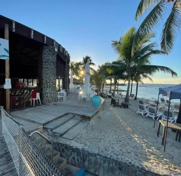 هتل Studio 25 M Manganao Joela 4 Personnes Avec Machine A Laver