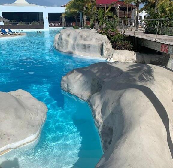 هتل Studio 25 M Manganao Joela 4 Personnes Avec Machine A Laver