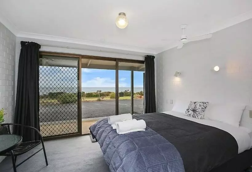 Ocean Road Motel