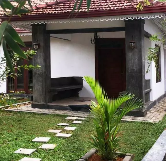 ペンション Triple Edge Villa