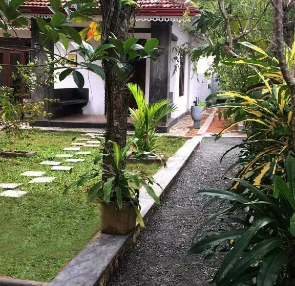 ペンション Triple Edge Villa