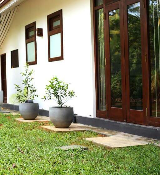 פנסיון Triple Edge Villa