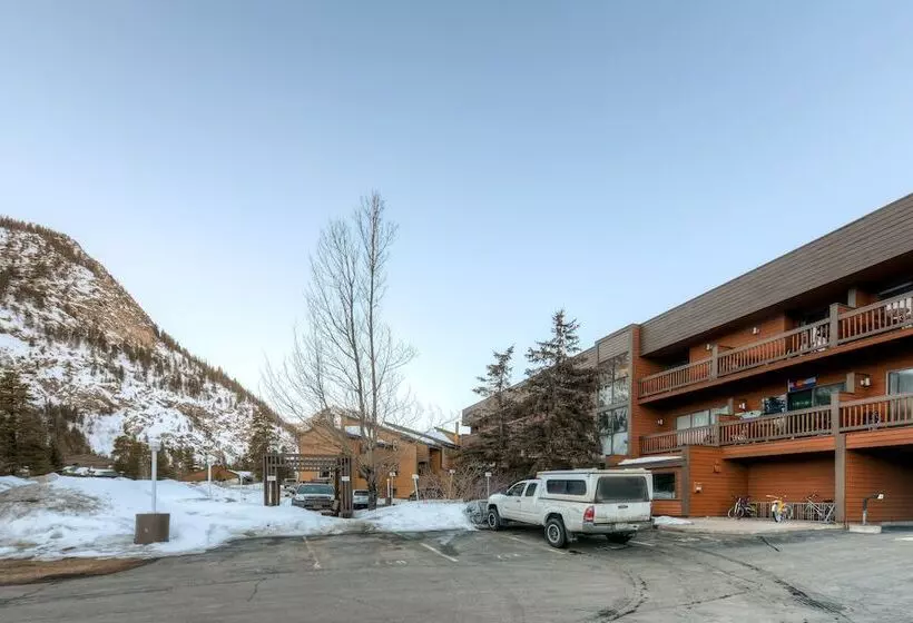 Cedars Lodge Condos By Crmr