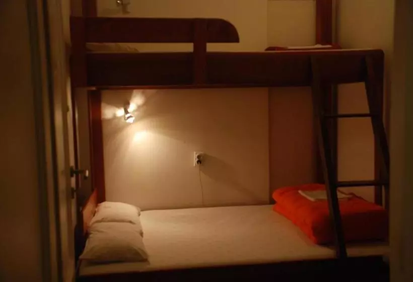 Tash Inn Hostel