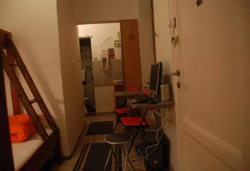 Tash Inn Hostel