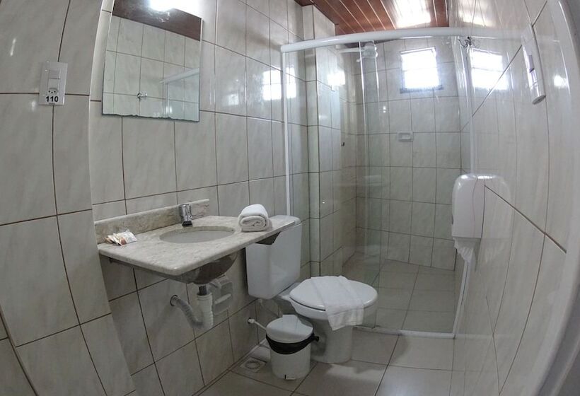 هتل Aracaju Express