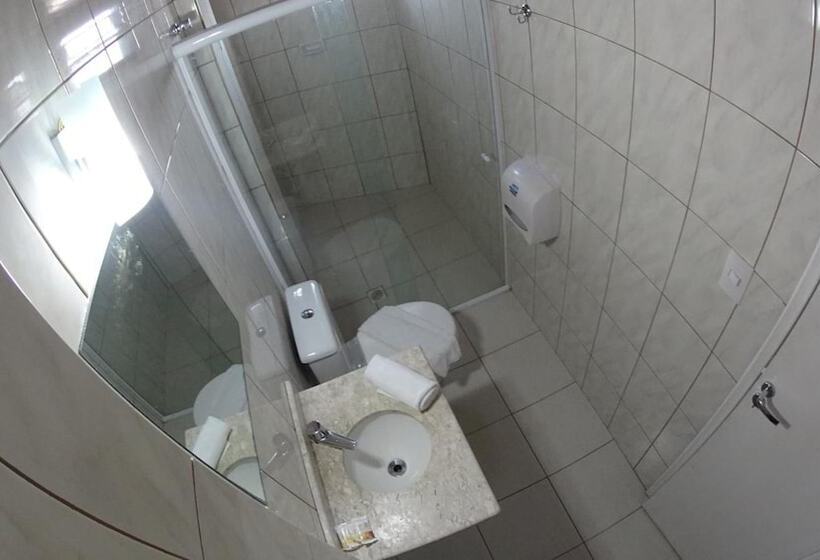 هتل Aracaju Express