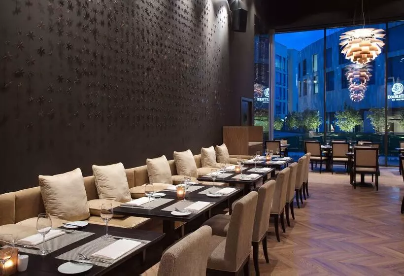 Doubletree By Hilton Hotel Moscow   Marina