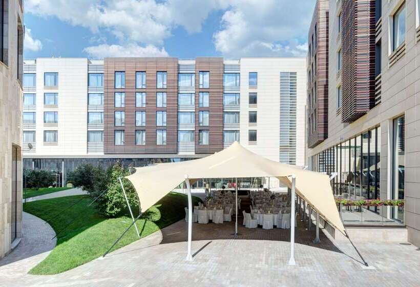 Doubletree By Hilton Hotel Moscow Marina