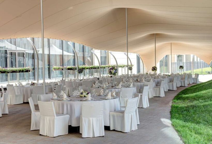 Doubletree By Hilton Hotel Moscow Marina