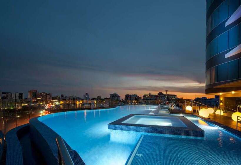 هتل Embassy Suites By Hilton Santo Domingo