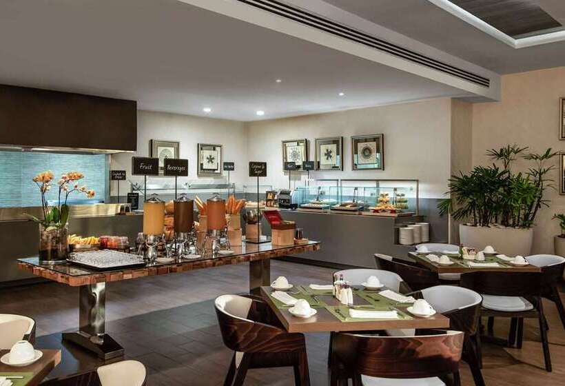 هتل Embassy Suites By Hilton Santo Domingo