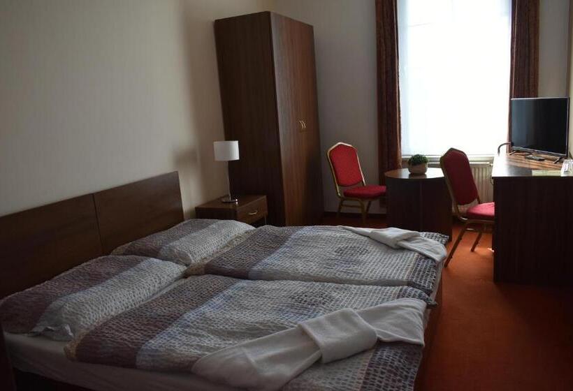 Hotel černý Orel žatec