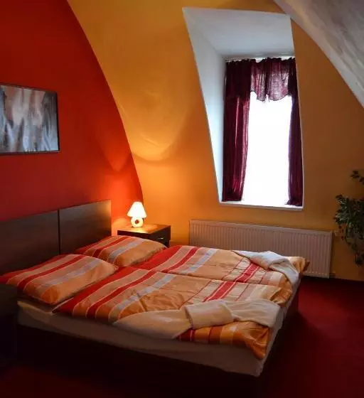 Hotelli černý Orel žatec