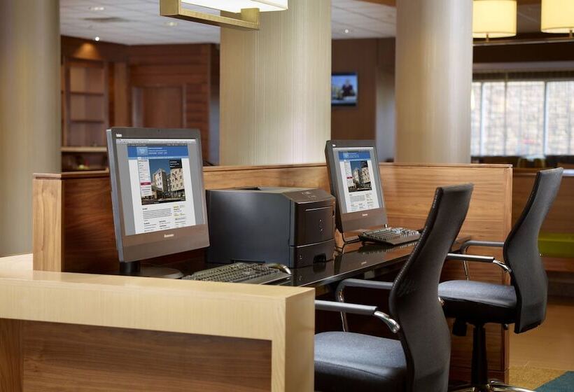 فندق Fairfield Inn & Suites By Marriott Fayetteville North