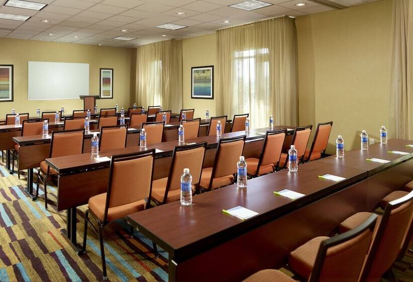 فندق Fairfield Inn & Suites By Marriott Fayetteville North