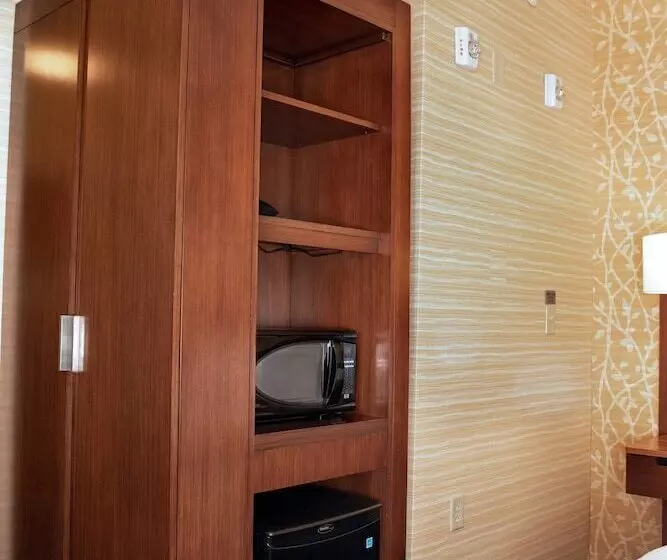 Hotelli Fairfield Inn & Suites By Marriott Fayetteville North