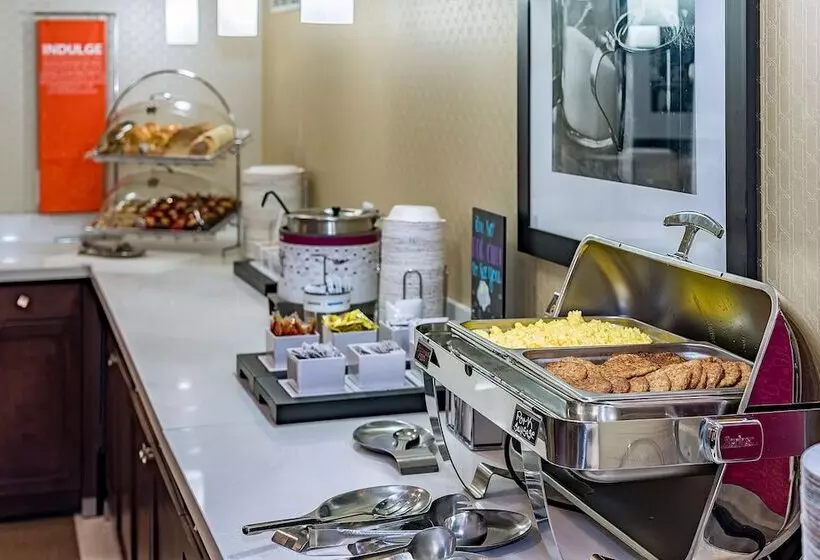 Hotelli Hampton Inn Niagara Falls/blvd