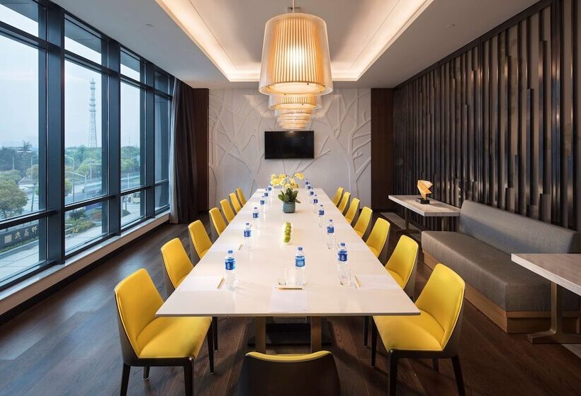 호텔 Hilton Garden Inn Shanghai Hongqiao Necc