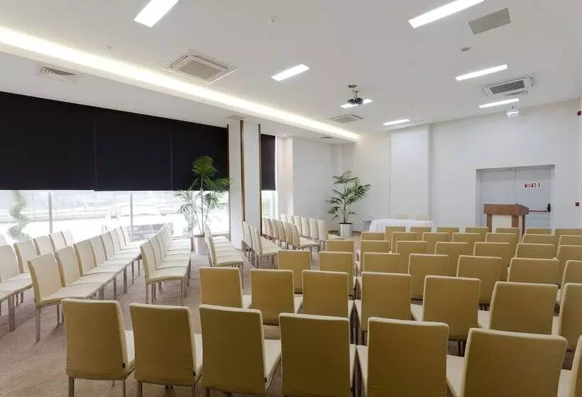 ホテル Orucoglu Oreko