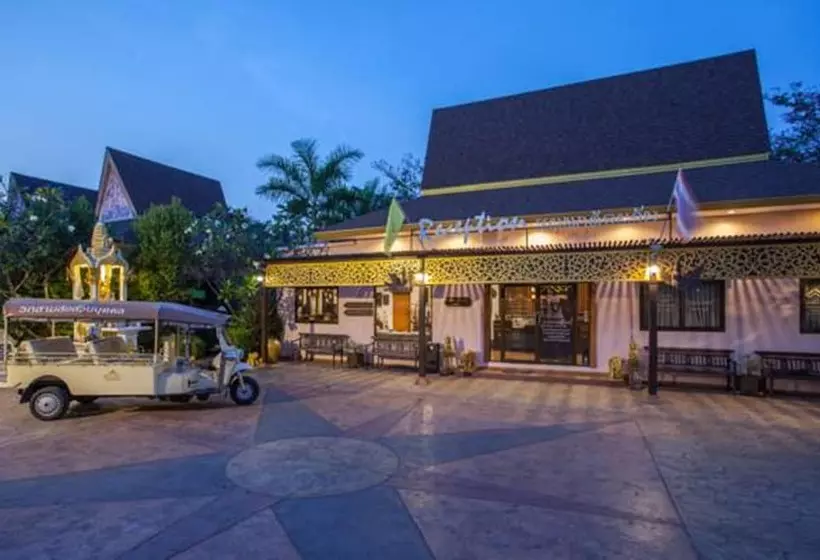 هتل Ploykhumthong Boutique Resort