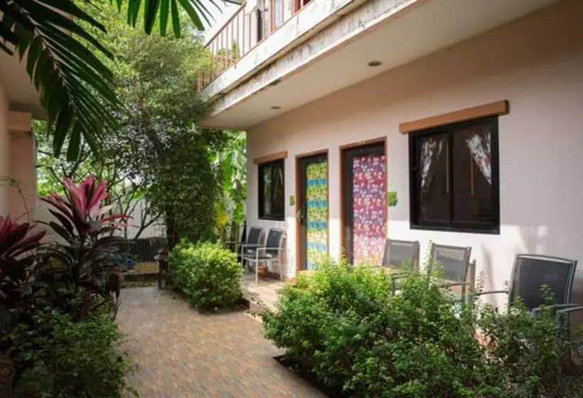 هتل Ploykhumthong Boutique Resort