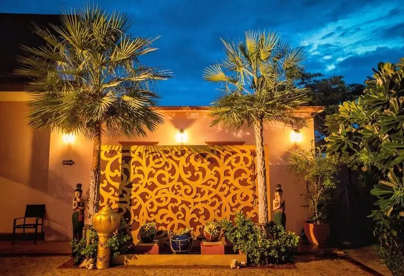 هتل Ploykhumthong Boutique Resort