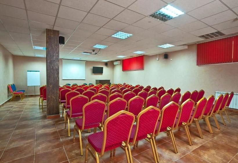 فندق Pontos Family Resort