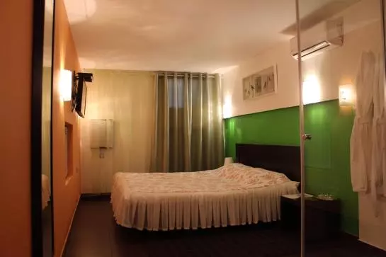 Hotelli Postoyalov Mini