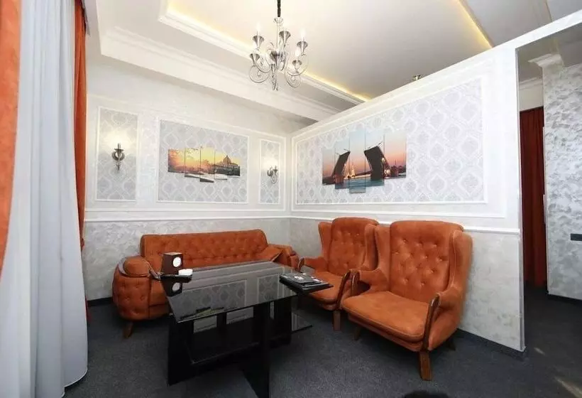 Hotelli Roma & Tours