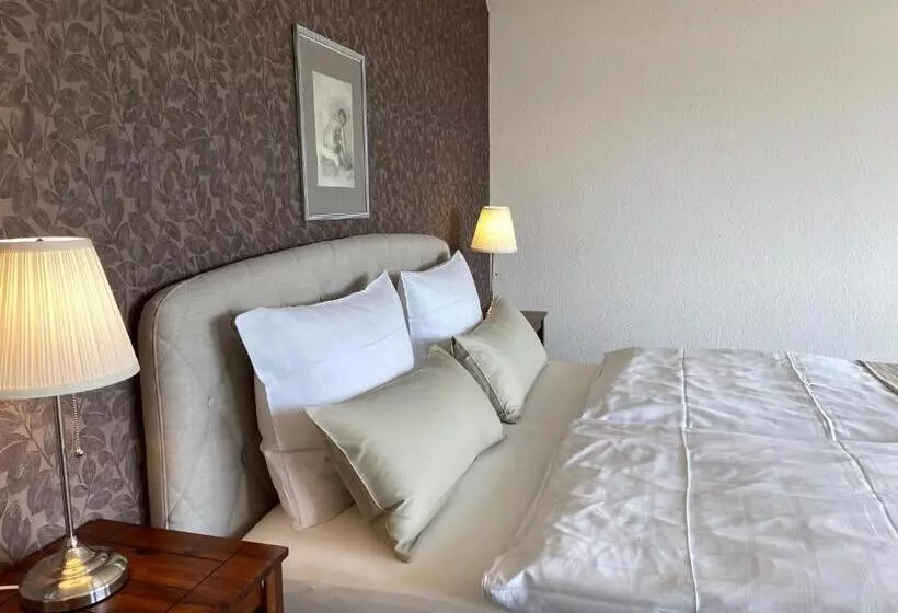 Отель Spitze Warte