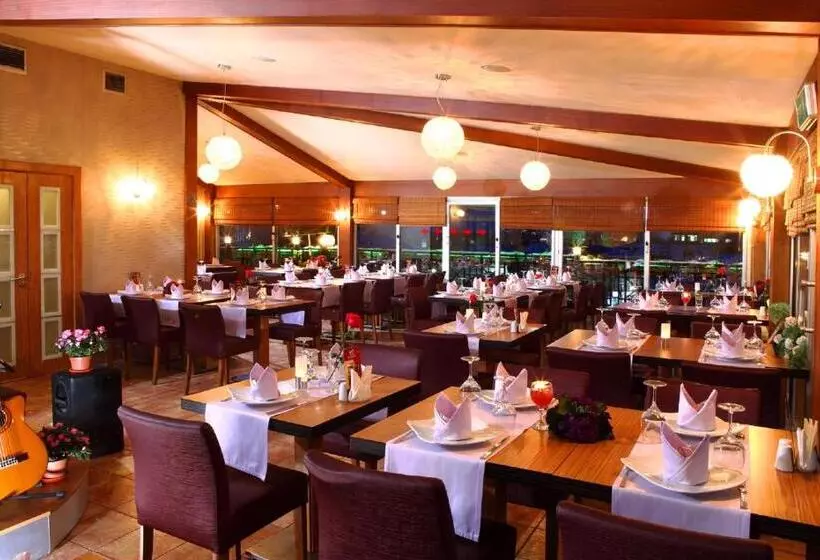 Sultan Hotel Restaurant Bistro