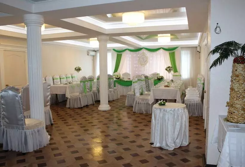 酒店 Zhuravli Park