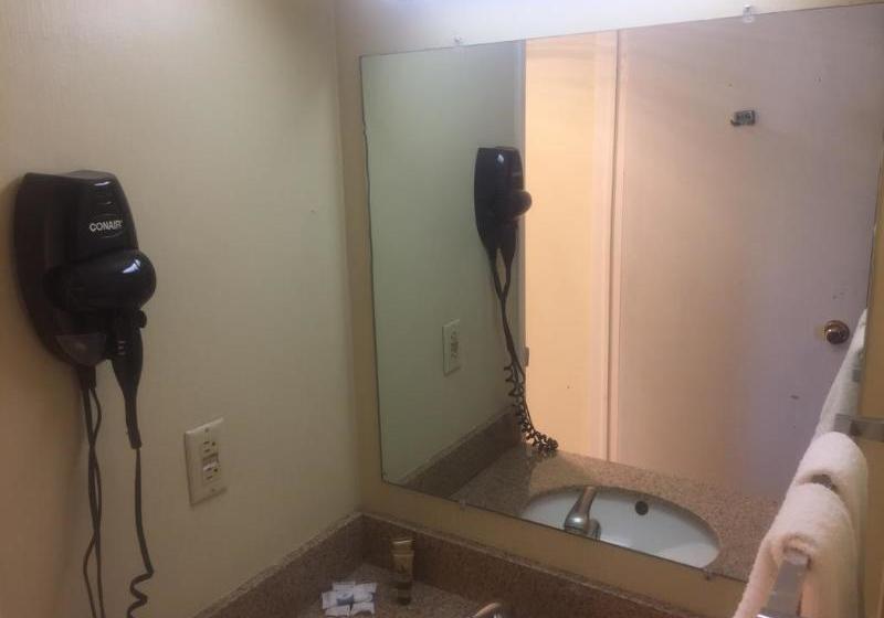 מוטל Knights Inn Dodge City