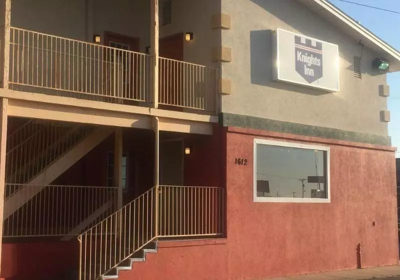 فندق على الطريق Knights Inn Dodge City