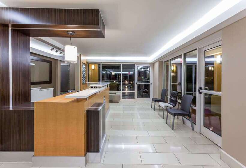 فندق على الطريق Super 8 By Wyndham Dalton/convention Center Area