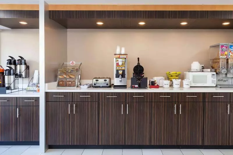 Мотель Super 8 By Wyndham Dalton/convention Center Area